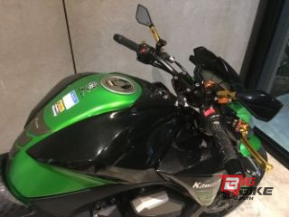  Kawasaki Z800